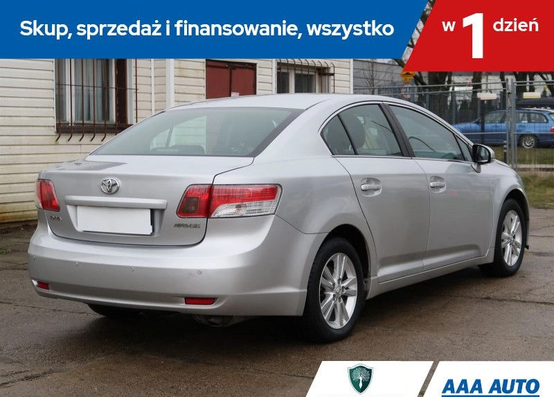 Toyota Avensis cena 35500 przebieg: 135509, rok produkcji 2009 z Tczew małe 254
